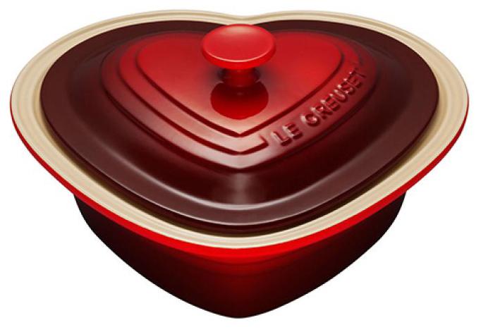 

Le Creuset Форма-сердце 25см с крышкой Вишня, Красный