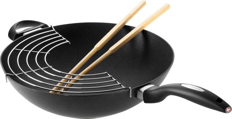 

SCANPAN IQ Сковорода WOK с палочками и решеткой 32 см, Черный