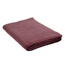 Tkano Плед из хлопка фактурной вязки бордового цвета из коллекции essential, 130х180 см