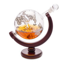 Balvi Декантер для виски с деревянной подставкой Globe 0.8л
