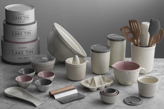 Mason Cash Innovative Kitchen Скалка с шейкером и мерной шкалой